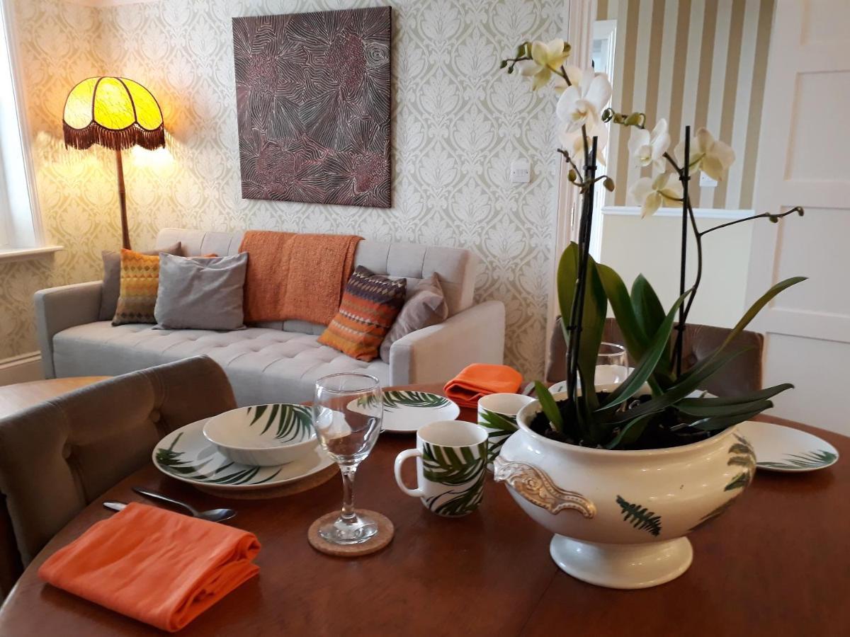 One Holyrood Hotel & Cafe Νιούπορτ Εξωτερικό φωτογραφία
