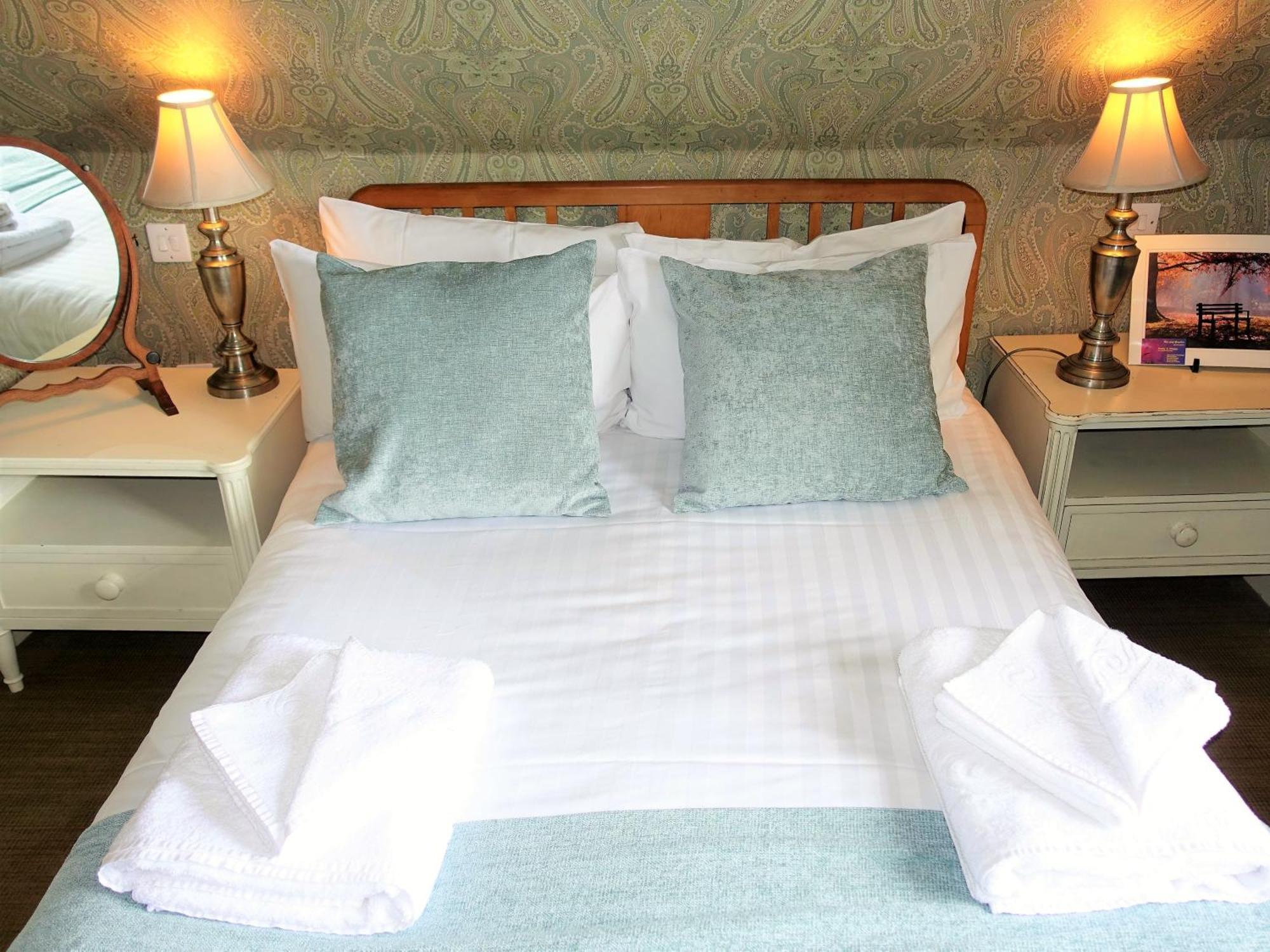 One Holyrood Hotel & Cafe Νιούπορτ Δωμάτιο φωτογραφία