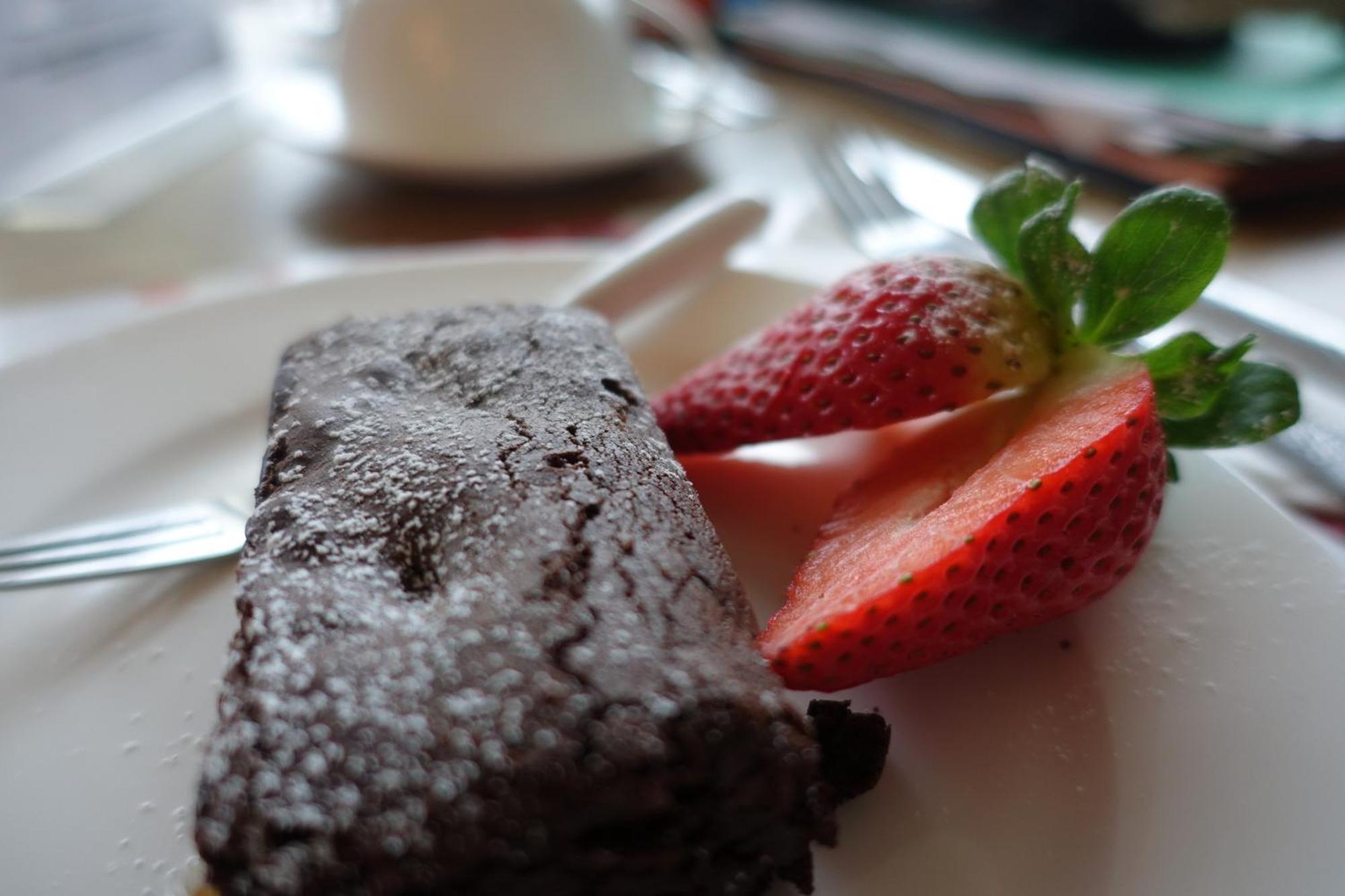One Holyrood Hotel & Cafe Νιούπορτ Εξωτερικό φωτογραφία